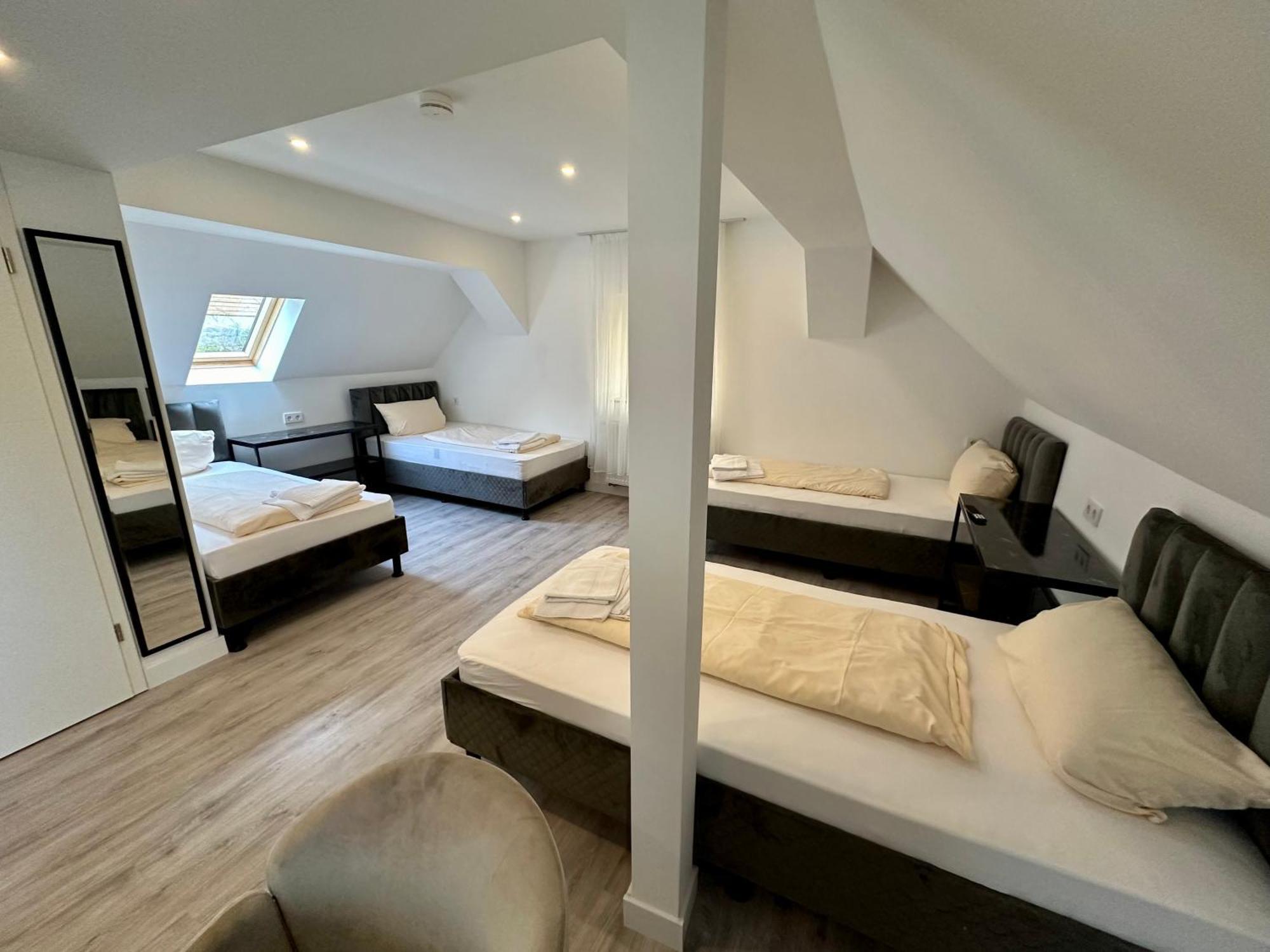 Durmaz Hotel Hannover Bagian luar foto