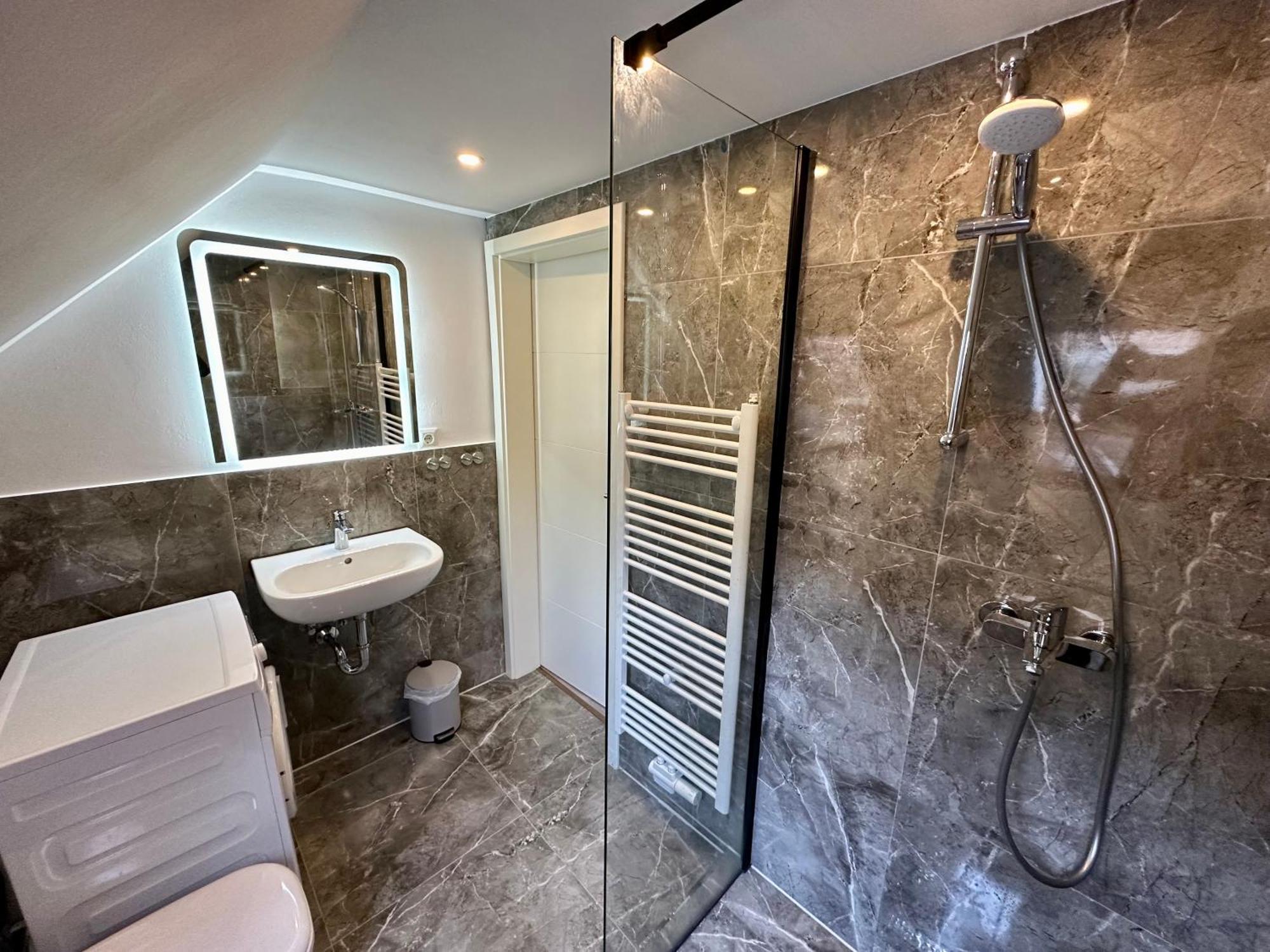 Durmaz Hotel Hannover Bagian luar foto