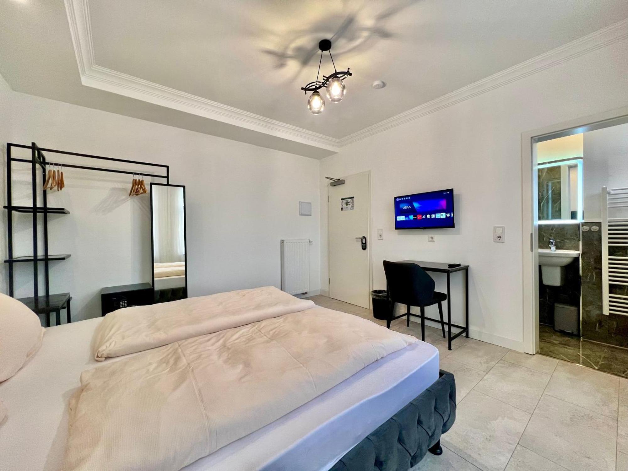 Durmaz Hotel Hannover Bagian luar foto