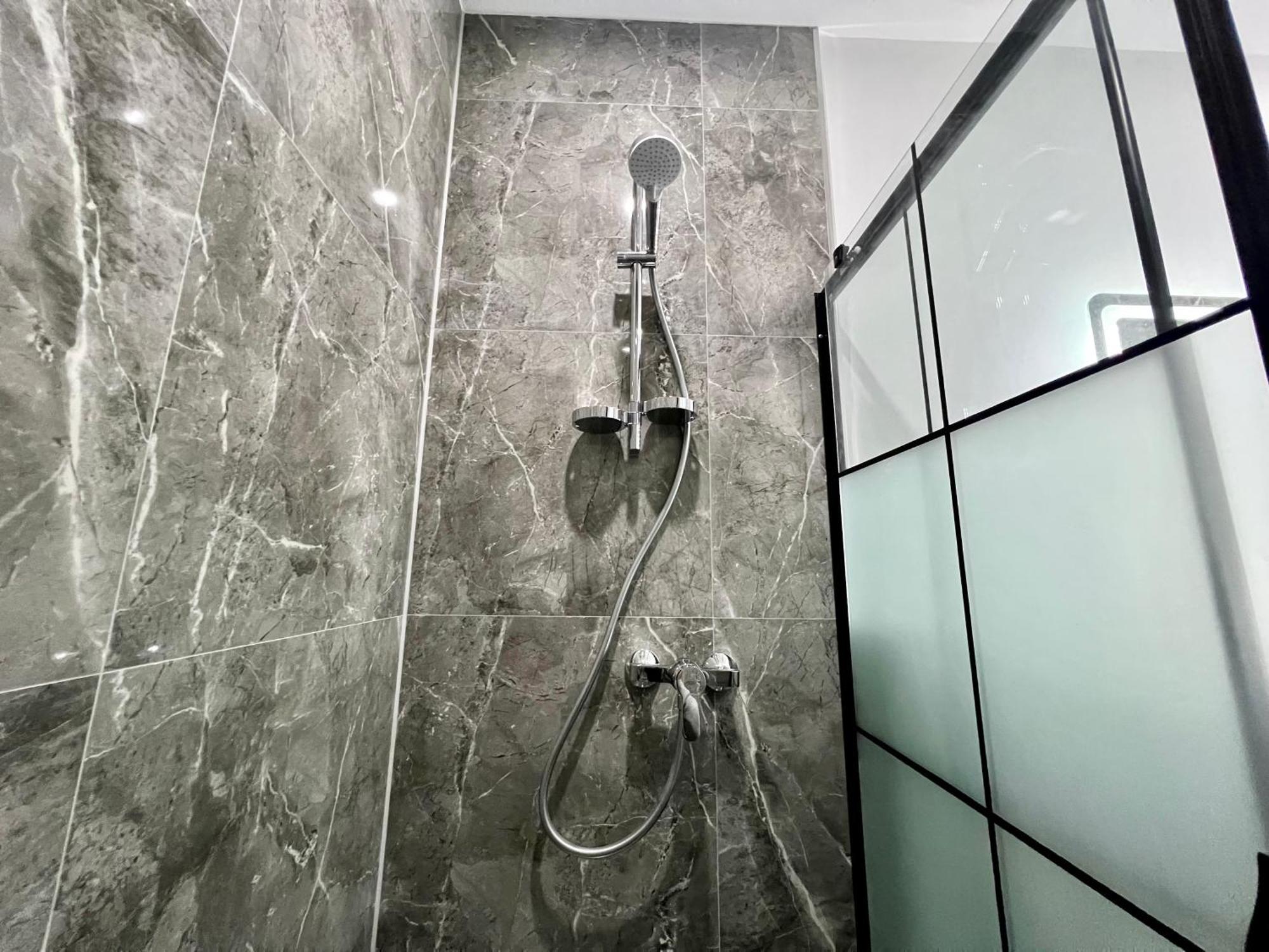Durmaz Hotel Hannover Bagian luar foto